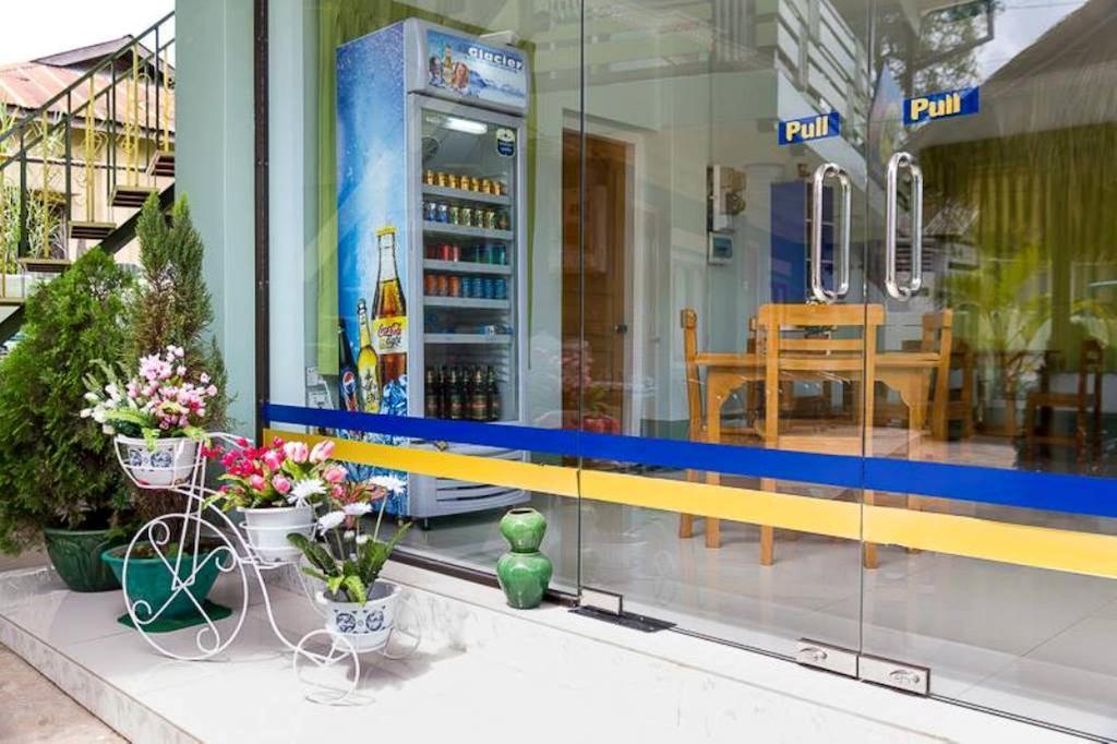 Hotel Lily The Home Хсипау Екстериор снимка