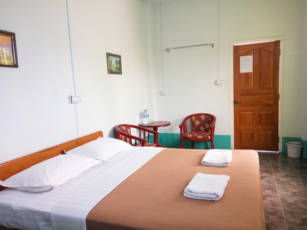 Hotel Lily The Home Хсипау Екстериор снимка