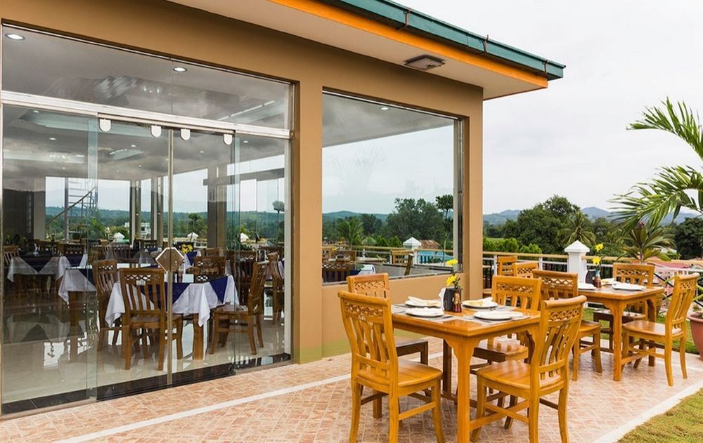 Hotel Lily The Home Хсипау Екстериор снимка